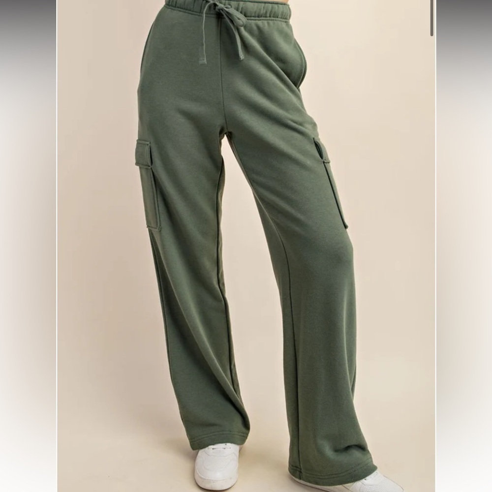 🆕 🤍BOUTIQUE SWEATPANTS